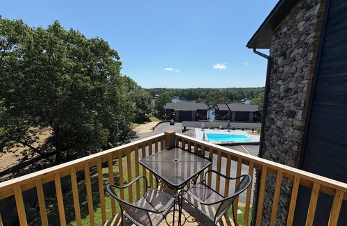 Mid America Apartment | Charming 2-bedroom pet-friendly apartment in beautiful Hot Springs with WiFi, AC