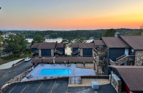Mid America Apartment | Charming 2-bedroom pet-friendly apartment in beautiful Hot Springs with WiFi, AC
