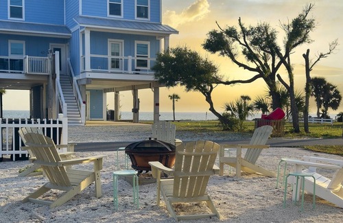 Mexico Beach House | Charming 2-bedroom house in peaceful Mexico Beach -GORGEOUS sunsets