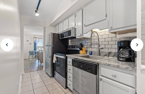 The Dunes Condo | Charming 2-bedroom condo with AC and WiFi in welcoming Myrtle Beach