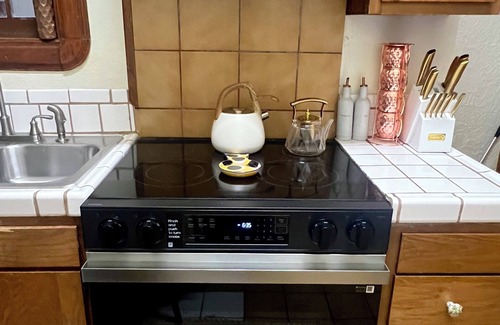 French Quarter Apartment | Charming 2-bedroom apartment in brilliant New Orleans with WiFi, AC