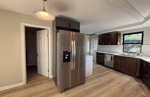 Thousand Oaks House | Charming 2-bedroom house in serene Newbury Park with AC