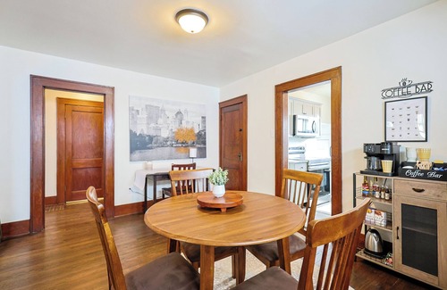 St. Joseph House | Charming 2-bedroom house with AC, WiFi in Saint Joseph