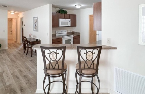 The Villages House | Charming 2-bedroom house 5 min to Brownwood Square for nightly entertainment.