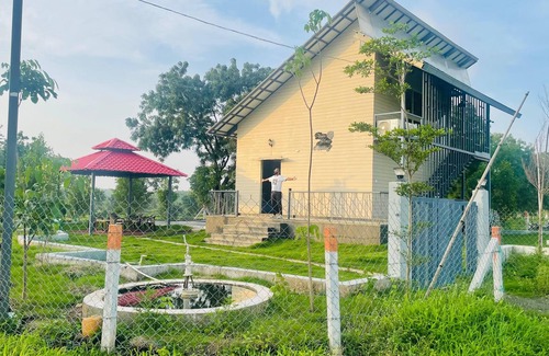Mhow Villa | Charming 2-bedroom villa in brilliant Awlay with AC