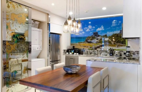 Playa Mujeres House | Charming 2-bedroom villa in lovely Cancún with AC, WiFi, fitness room