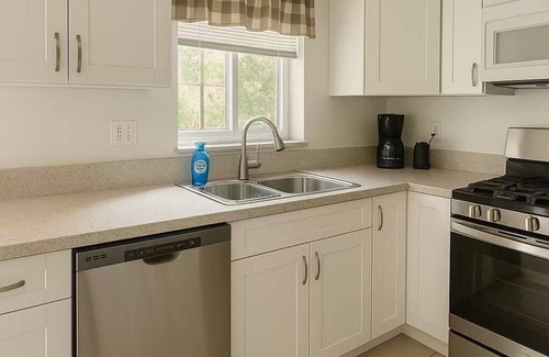 North Central House | Charming 2-bedroom with WiFi and AC in delightful Pasadena