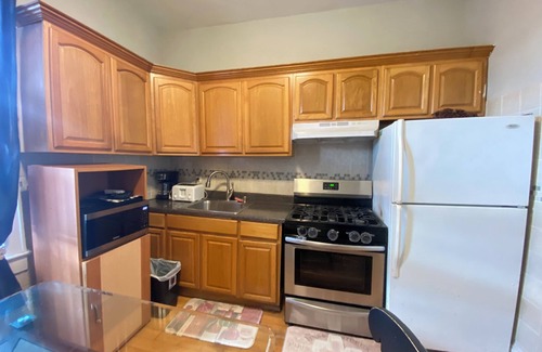West New York House | Charming 2 Bedrooms apt 10 Mins to Nycity