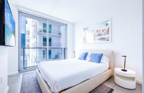 Downtown Miami Apartment | Charming 2 BR Downtown Miami 2106 Free Parking