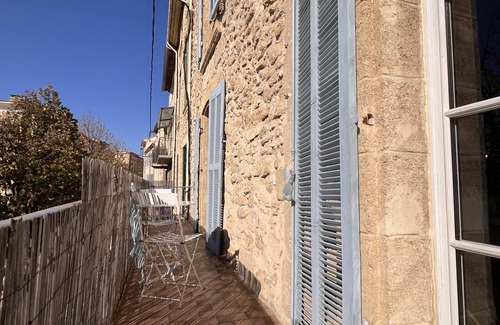 Lambesc Apartment | Charming 2-room apartment