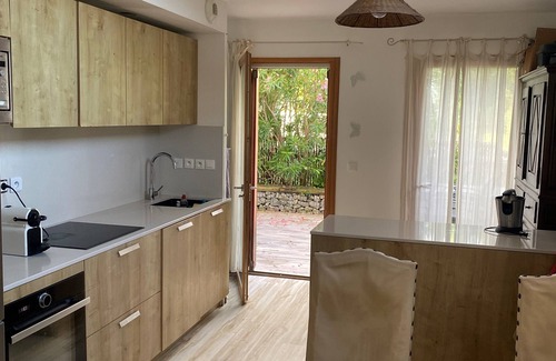 Saint-Jean-de-Luz House | Charming 2-storey semi-detached house with roof terrace and sea view