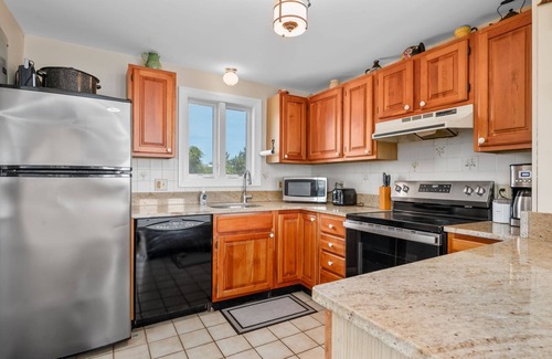 East Sandwich Cottage | Charming 2 story cottage is located in exclusive Cape Shore Village overlooking Scorton Creek