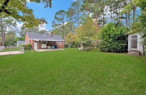 Fayetteville House | Charming 2BDR 5 min to Cape Fear Hospital!