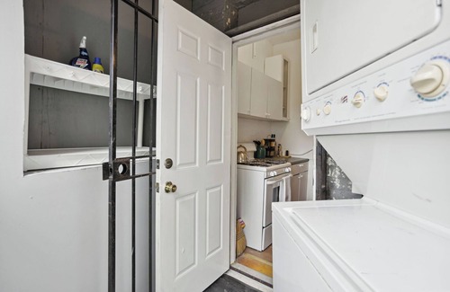 Bloomingdale House | Charming 2BR/1Bath Townhouse in Prime DC Location!