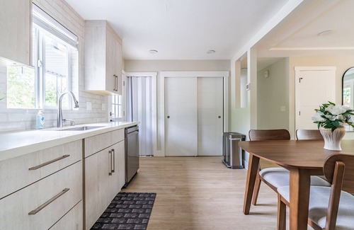 Tukwila House | Charming 2BR /2.5BA Tukwila home