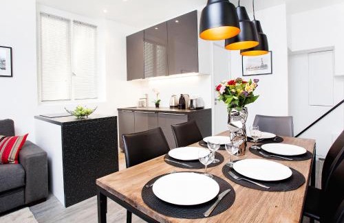 Bonne-Nouvelle Apartment | Charming 2BR-2BA between le Marais & le Louvre