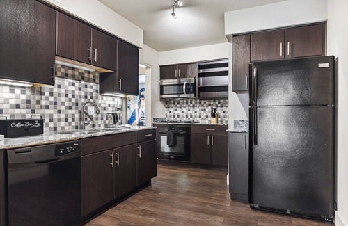 The Galleria Apartment | Charming 2BR 2BA Galleria Apartment Unit 223