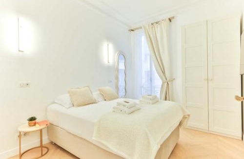 Auteuil Apartment | Charming 2BR - 6P - Eiffel Tower