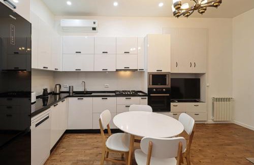 Sololaki Apartment | Charming 2BR Apartment in OldTbilisi