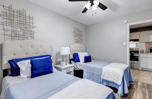 Lawton Apartment | Charming 2BR in Central Lawton - Near Fort Sill