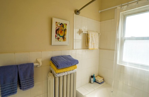 Kingfield House | Charming 2nd floor duplex in the City of Lakes