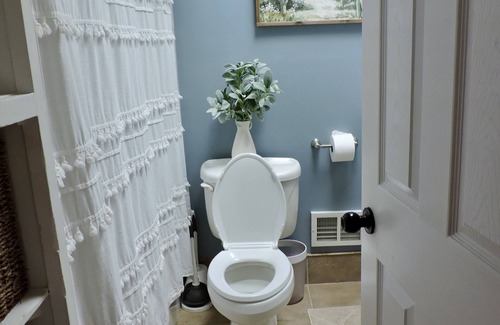 Graymoor-Devondale House | Charming 3-bedroom, 2-bath house in Louisville, KY, with many amenities