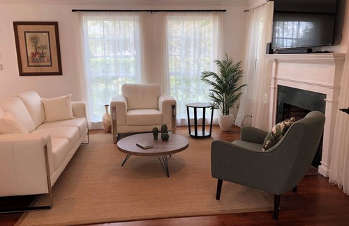 Poiciana Park II House | Charming 3 BD home with Amazing Backyard Oasis including Pool and Spa