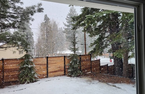 Stateline House | Charming 3-bd home w/skiing, hiking, downtown activities close by. Pets ok
