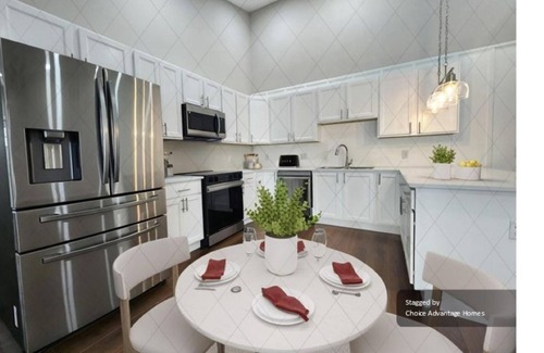 Crystal River House | Charming 3 bdrm, 2 bath Villa with designed open living space.