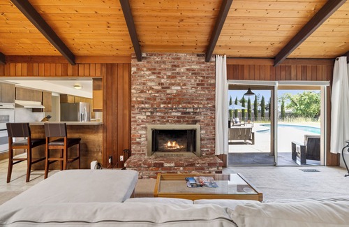 St. Helena Villa | Charming 3 Bdroom w/a heated pool in the heart of wine country in Saint Helena.