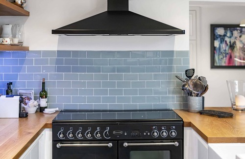 Henley House | Charming 3 Bedroom Townhouse in Henley-On-Thames