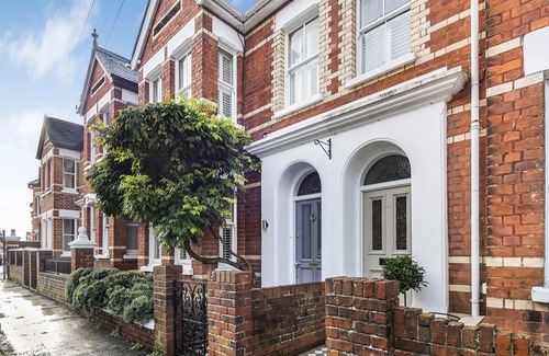 Henley House | Charming 3 Bedroom Townhouse in Henley-On-Thames