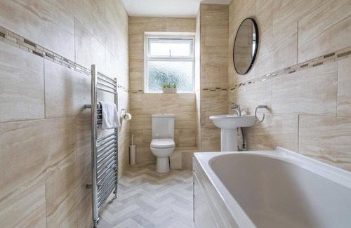 Newcastle-upon-Tyne House | Charming 3-bed House in Newcastle Upon Tyne