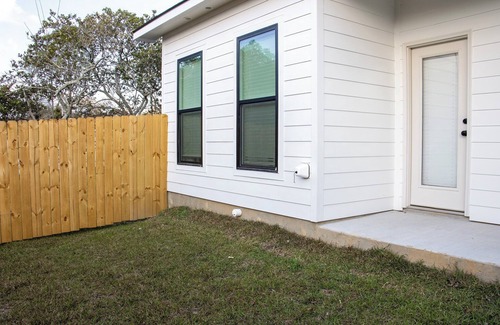 Youngsville House | Charming 3-bed 2-bath 1 story townhome 1 mi from Sports Complex in Youngsville