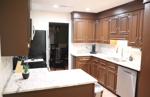West Ashley House | Charming 3-Bed Retreat near Downtown Charleston
