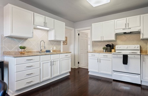 Dripping Springs House | Charming 3-bedroom house with AC and WiFi in the heart of Dripping Springs!