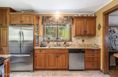 Saratoga Springs House | Charming 3-bedroom house in Saratoga Springs, minutes from race course.