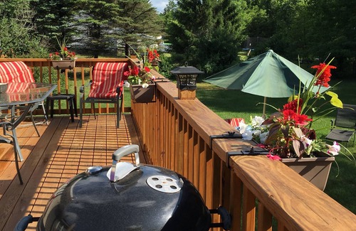 Saratoga Springs House | Charming 3-bedroom house in Saratoga Springs! Private yard and pet friendly!