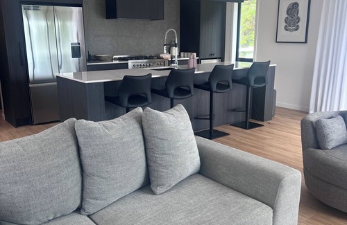 Waitarere Beach House | Charming 3-bedroom house in Waitārere Beach