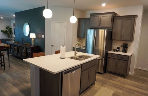 Wellborn House | Charming 3-bedroom house in welcoming College Station with WiFi, AC
