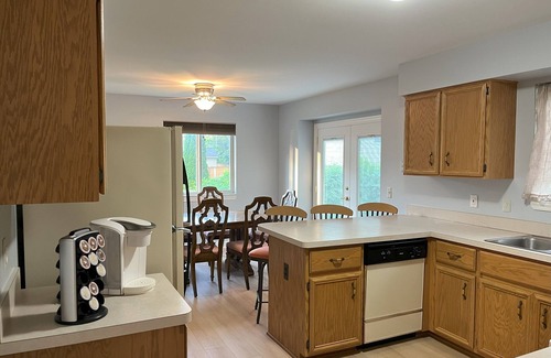 Rochester Hills House | Charming 3-bedroom house with AC and WiFi in wonderful Rochester Hills