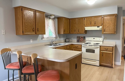 Rochester Hills House | Charming 3-bedroom house with AC and WiFi in wonderful Rochester Hills