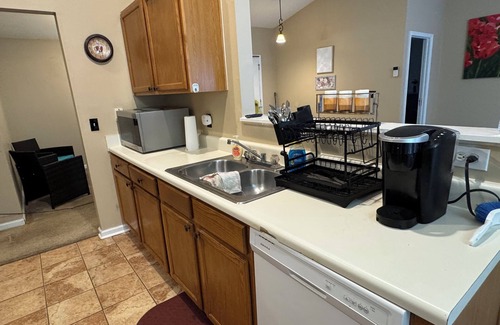 Powder Springs House | Charming 3-bedroom house with AC and WiFi in brilliant Powder Springs