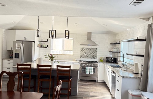 Callender House | Charming 3-bedroom house in wonderful Arroyo Grande with WiFi