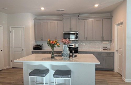 Lawrenceville House | Charming 3-bedroom townhome with loft, WiFi and AC in peaceful Lawrenceville