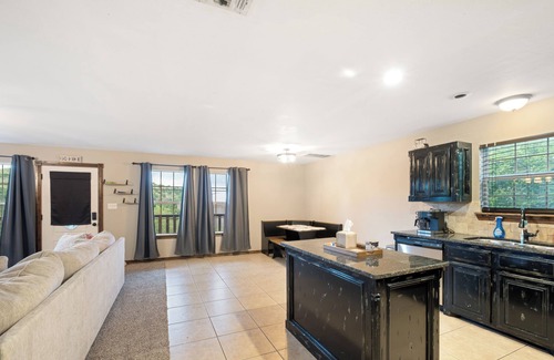 Medicine Park House | Charming 3-bedroom house in picturesque Medicine Park. Pet friendly.