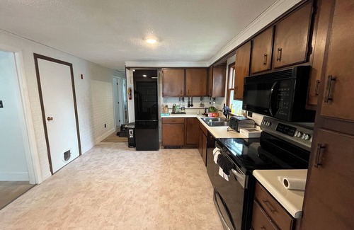 Winter Harbor House | Charming 3-bedroom 2-bath house in the heart of Winter Harbor with AC, WiFi.