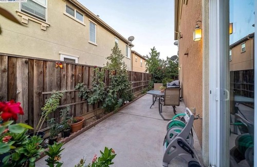 Lathrop House | Charming 3-bedroom 2.5-bath House in pleasant Mossdale Community of Lathrop, CA.