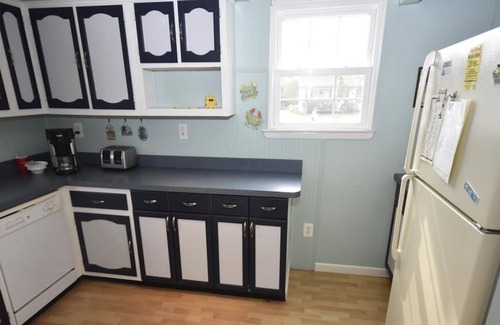 Village Green House | Charming 3 bedroom, 2 bath ranch style home with Coastal decor will make your stay a delight in Cape May.