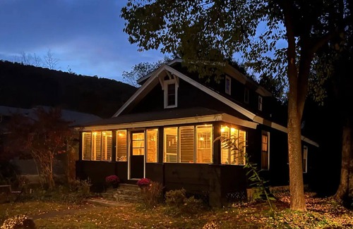 Phoenicia House | Charming 3-bedroom bungalow with AC in Phoenicia, Catskills